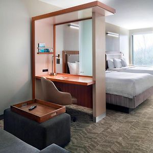 Queen Suite